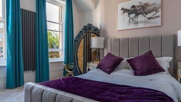 Apartment, 1 King Bed with Sofa bed | 2 bedrooms, iron/ironing board, free WiFi, bed sheets