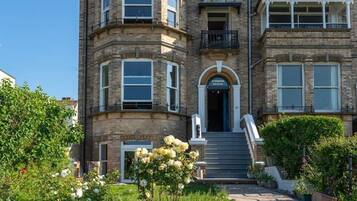 Apartment, Multiple Beds | Exterior