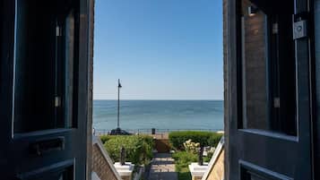 Apartamento, várias camas | Sacada