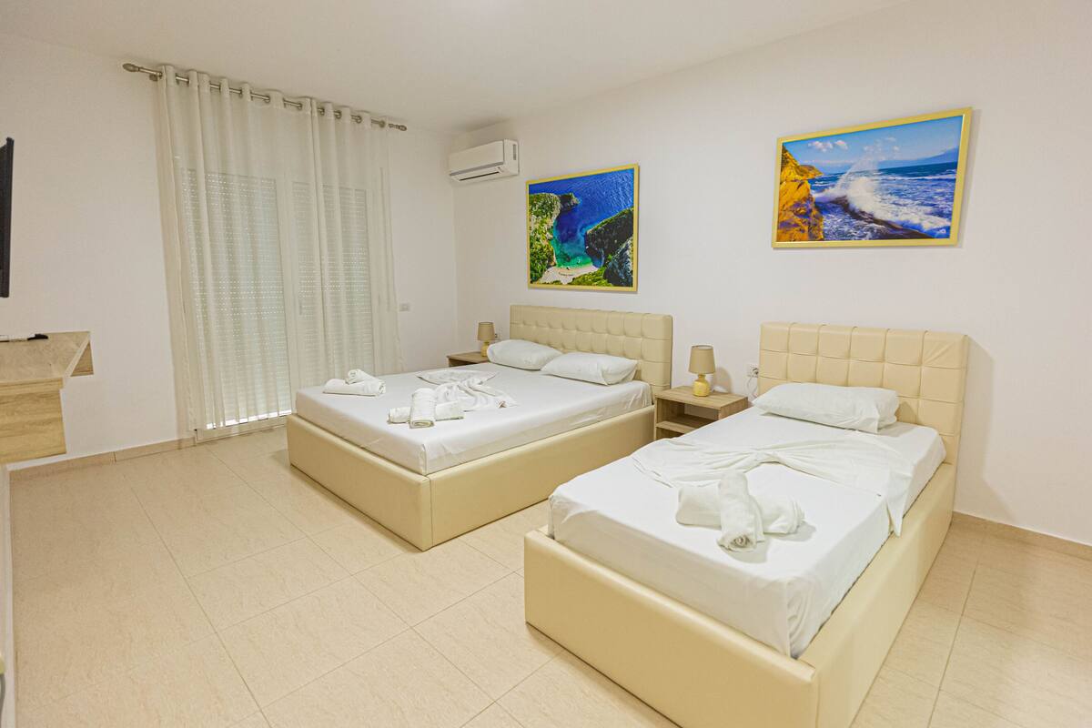 Triple Room, Balcony | WiFi (free), bed sheets