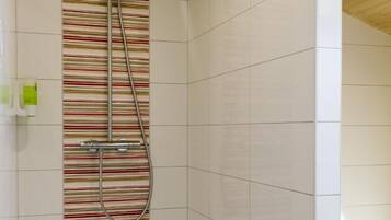 Hårføner og håndklær