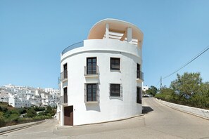 Exterior - Apartment Cobijadas75 Mayorazgo with Mountain View, Balcony & Wi-Fi (Vejer de la Frontera)