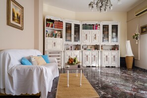 Interior - Apartment 'Il Posto del Cuore' close to City Centre with Terrace & A/C (Brindisi)