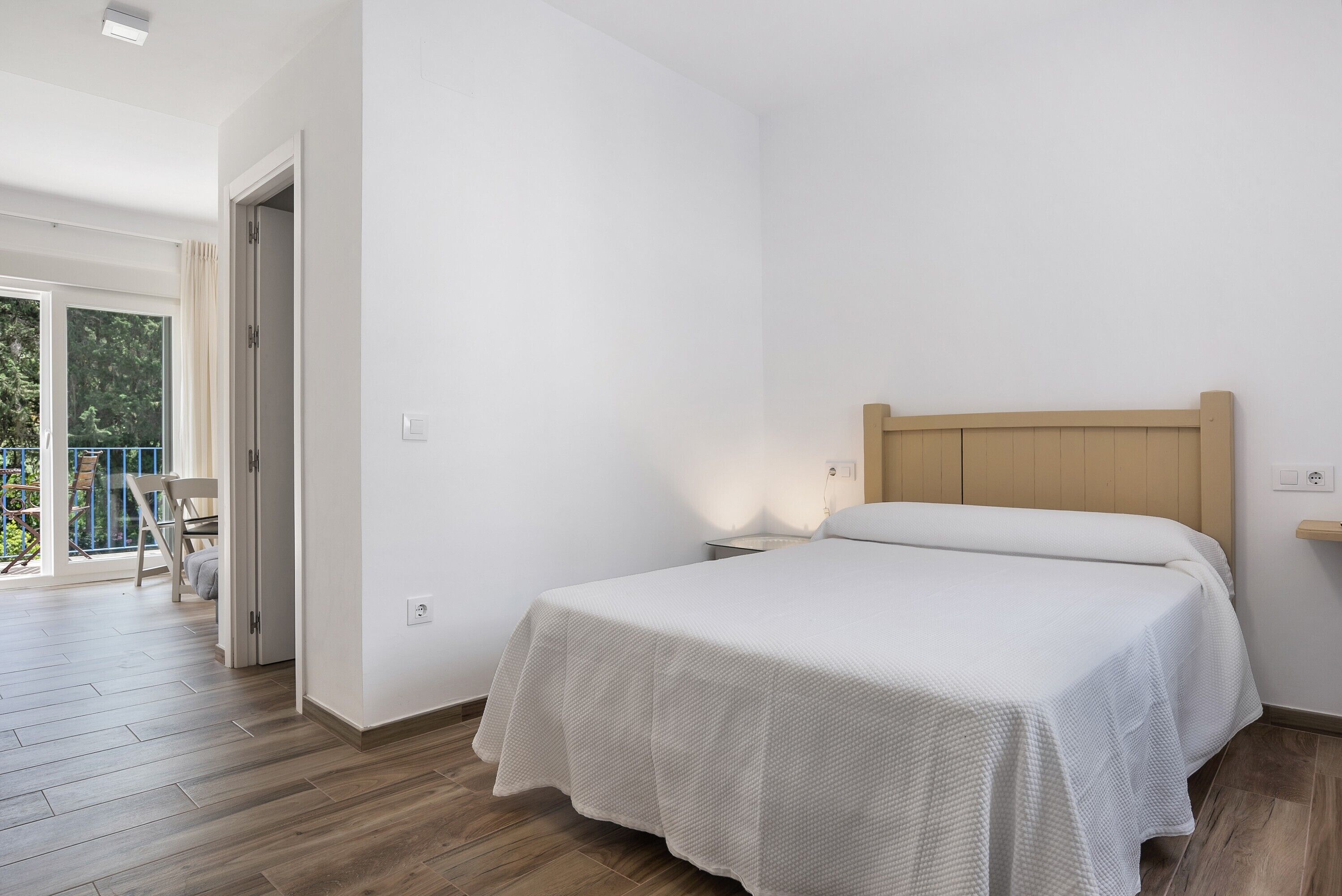 1 quarto, Wi-Fi de cortesia, roupa de cama