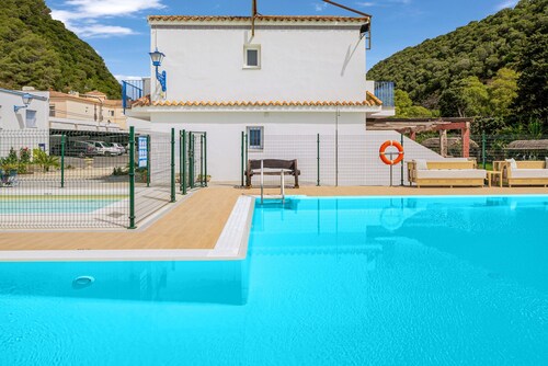 Apartment 'Casa de 10 - 3A' with Mountain View, Shared Pool & Wi-Fi