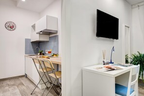 Apartamento | 1 quarto, escrivaninha