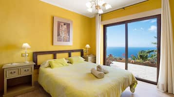 1 dormitorio, tabla de planchar con plancha, wifi gratis y ropa de cama