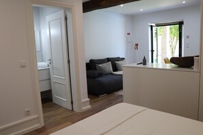 4 Schlafzimmer, Bügeleisen/Bügelbrett, kostenloses WLAN, Bettwäsche