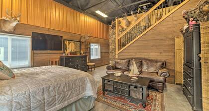 Family Leatherwood Resort Cabin w/ Fire Pit!