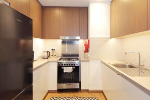 디럭스 아파트 | 전용 주방 | 대용량 냉장고, 전자레인지, 오븐, 토스터