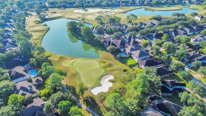 Gated Golf Course Home Near Cinco Ranch – Perfect for Remodels or Relocations!