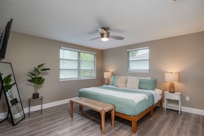 4 bedrooms, desk, iron/ironing board, travel crib - ⭐️POOL|GAMEROOM*Lanai Hangout*Open Concept Design🌊 (Ocala)