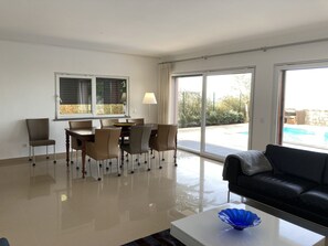 Interior - Luxury villa with private pool in Sobral da Lagoa with stunning views. (Sobral da Lagoa)