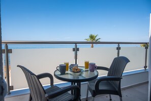 家庭开间, 海景 | 阳台