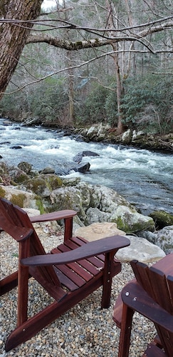 River Love 💙 Tiny Adventure  *Highlands
Cullasaja River Gorge
same day bookings