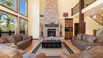 Smart TV, fireplace, DVD player, books