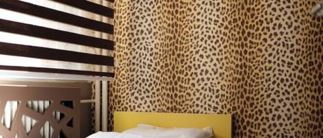 3 عدّة غرف نوم ومكواة/لوح كي وواي فاي مجانًا وملاءات أسرّة