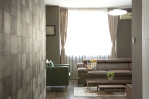 Living area - SkopjeLUX Apartments (Skopje)