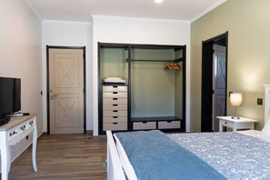 4 bedrooms