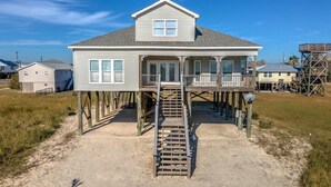 Exterior - 021 Petite Dauphine by ACP (Dauphin Island)