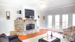 House, 4 Bedrooms | Living room - 036 Island Time by ACP (Dauphin Island)