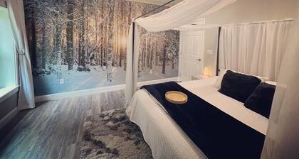 Elegant Home Theater and Themed Rooms Mountain Retreat Sleeps 12