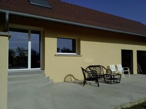 Terrace/patio - Waterfront country property (Frangy-en-Bresse)