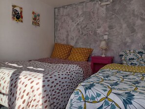 2 Schlafzimmer, Bügeleisen/Bügelbrett, Reisekinderbett, Bettwäsche