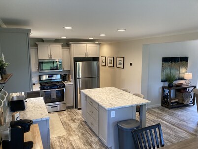 Escanaba River Escape-The Birch Tree Home Modern 3BR Riverfront Retreat