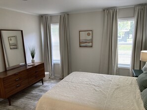 3 bedrooms, free WiFi, bed sheets, wheelchair access