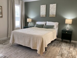 3 bedrooms, free WiFi, bed sheets, wheelchair access