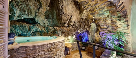Piscina coperta, una piscina riscaldata