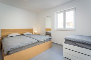 1 bedroom, WiFi, bed sheets