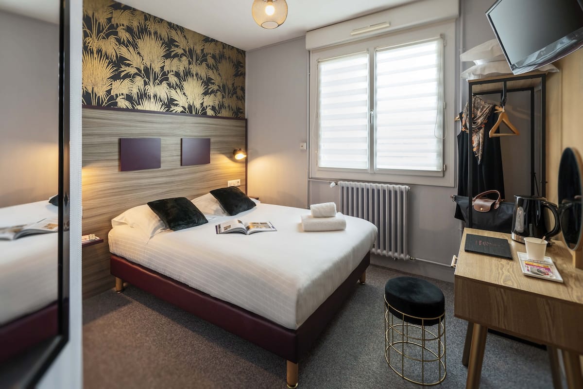 Basic Room | 1 bedroom, in-room safe, desk, laptop workspace