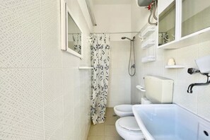 淋浴设施、坐浴桶