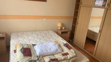 2 habitaciones, tabla de planchar con plancha y wifi gratis