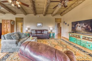 Monolocale (4 Bedrooms) | Servizio della struttura