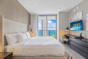 2 bedrooms, premium bedding, in-room safe, blackout drapes - OCEAN VIEW 2BD-2BA CONDO 2207 (Hollywood)