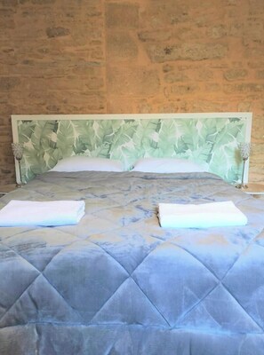 1 slaapkamer, een bureau, gratis wifi, beddengoed