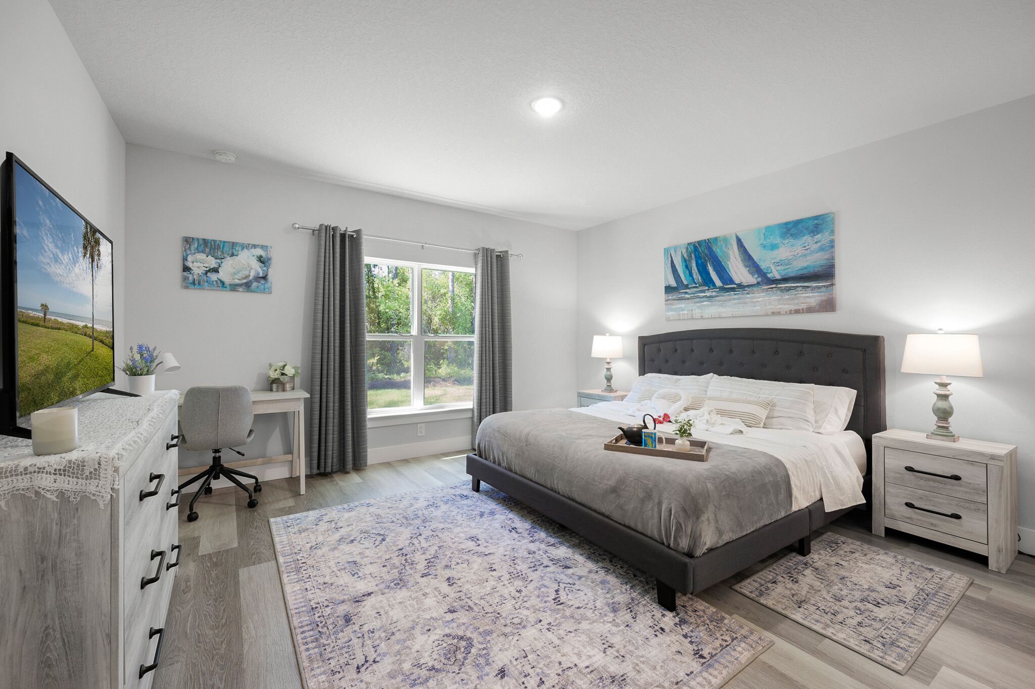 3 bedrooms, bed sheets