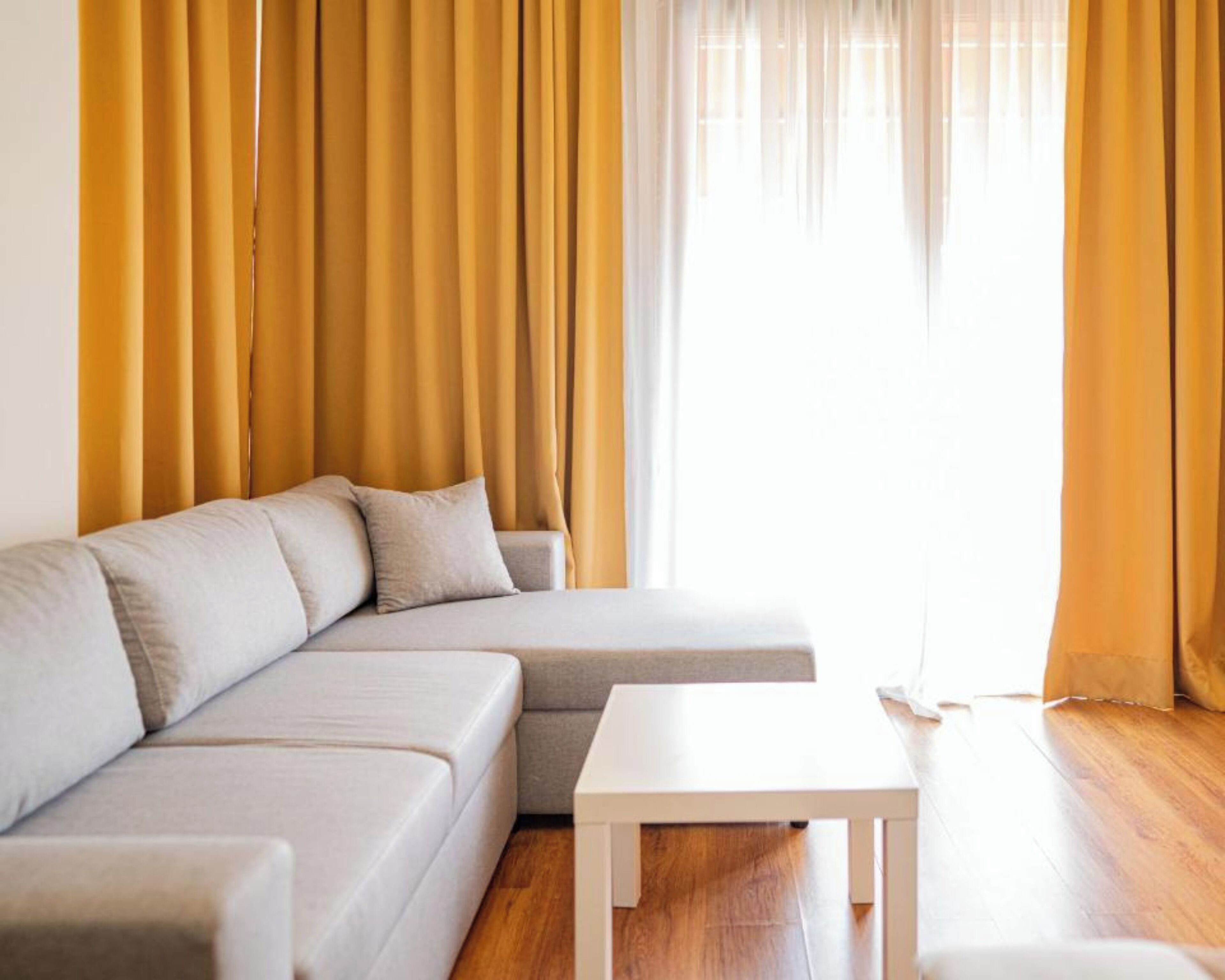 Firemannsrom | Skrivebord, strykejern/-brett, wi-fi (inkludert) og sengetøy