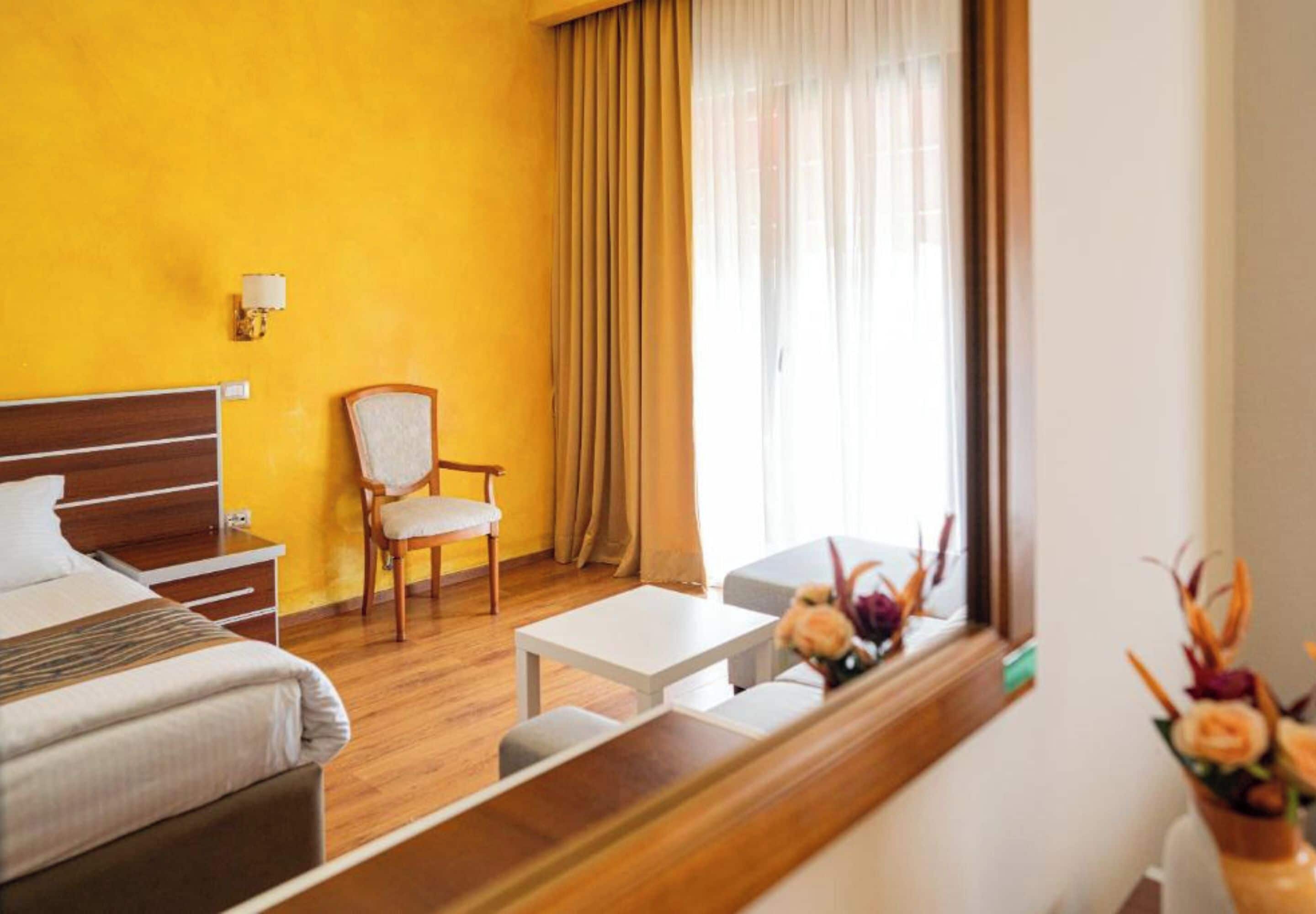 Dobbeltrom | Skrivebord, strykejern/-brett, wi-fi (inkludert) og sengetøy