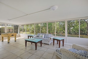 House, Multiple Beds, Patio, Garden View | Living room