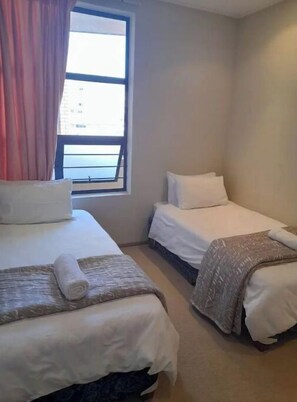 2 habitaciones, escritorio y wifi gratis 