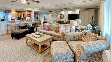 Condo (1 Bedroom) | Front of property