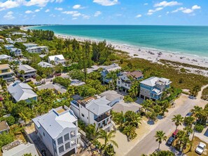 Exterior - Luxury home with private Pool, Rooftop Putting green, Golf cart, and Bikes! (Anna Maria)