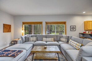 Smart TV, fireplace, foosball, table tennis