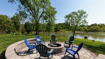 Studio (4 Bedrooms) | Property amenity