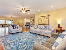 Studio (4 Bedrooms) | Property amenity