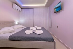 2 عدّة غرف نوم وتجهيزات عازلة للصوت